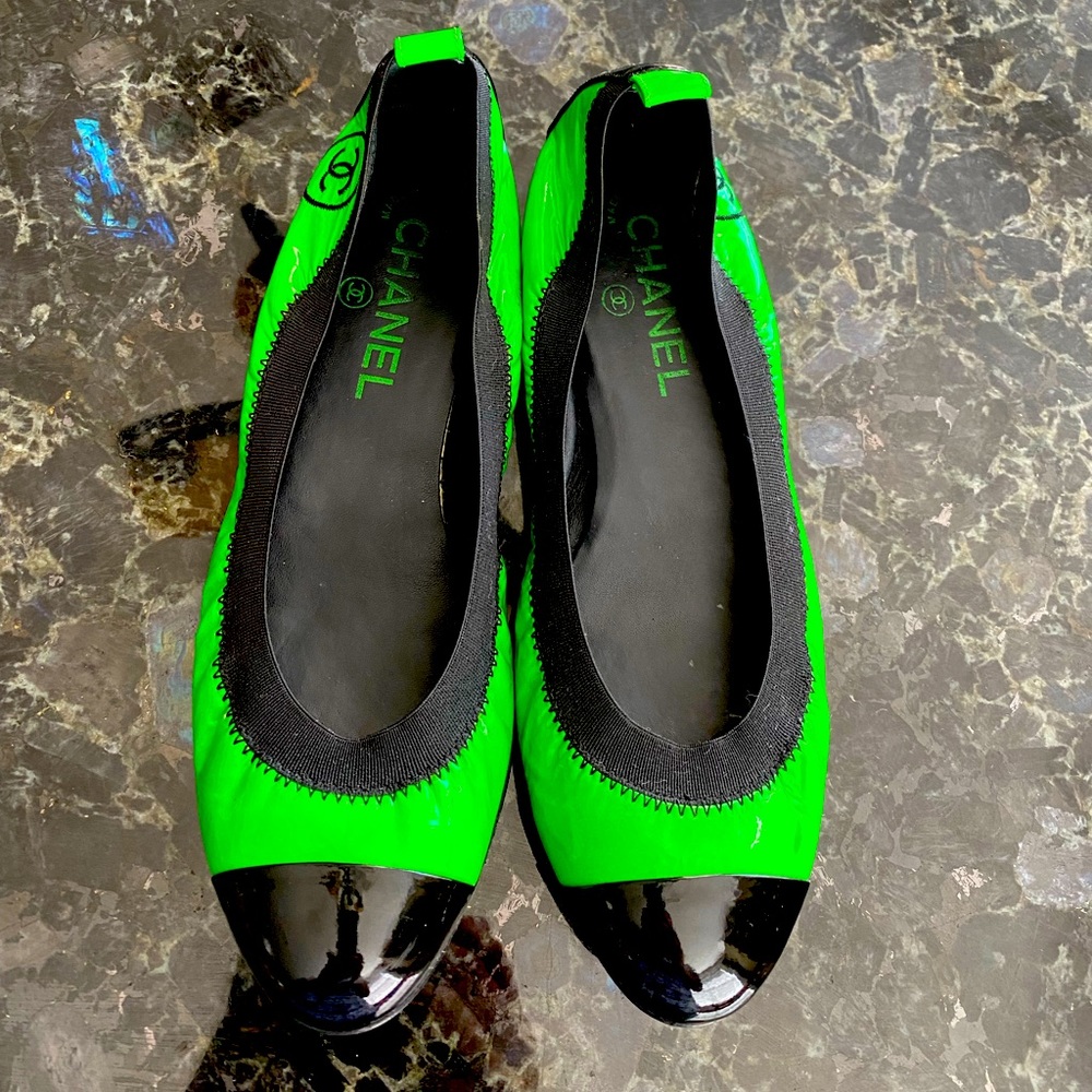 Chanel green ballet flats